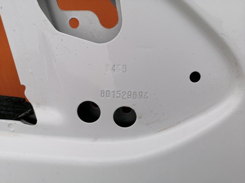 Logan №51 дверь передняя правая деф