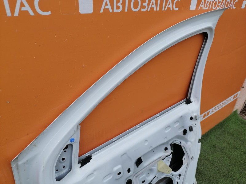 Logan №51 дверь передняя правая деф