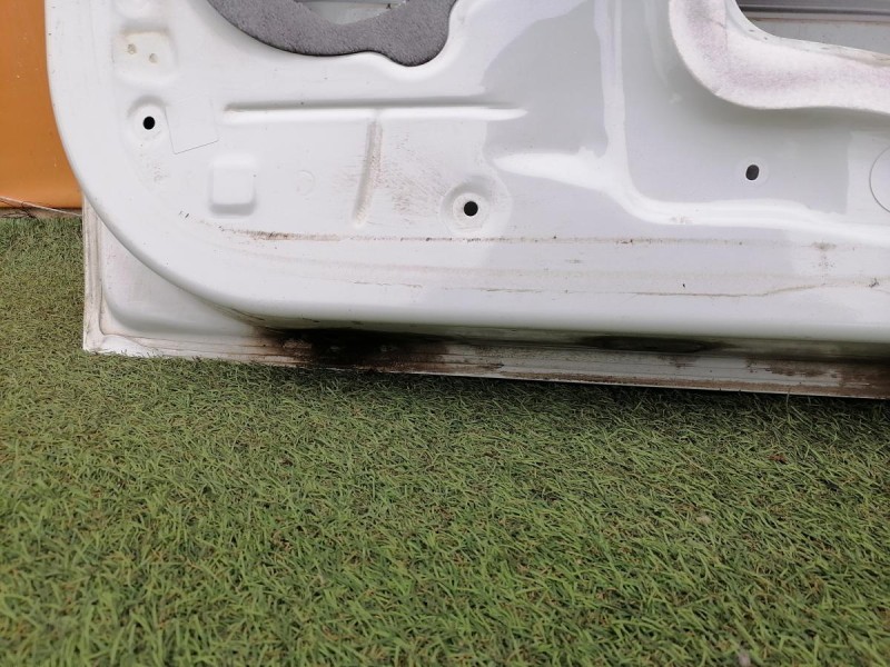 Logan №51 дверь передняя правая деф