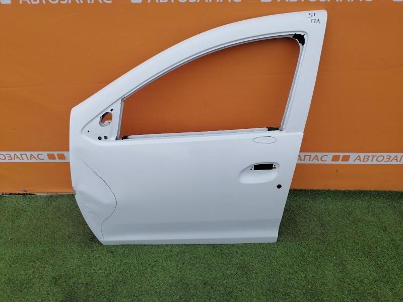 Logan №51 дверь передняя левая деф
