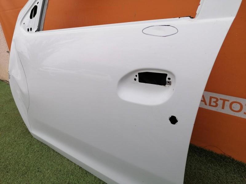 Logan №51 дверь передняя левая деф