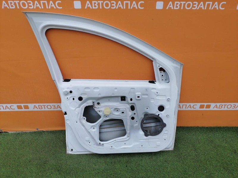 Logan №51 дверь передняя левая деф