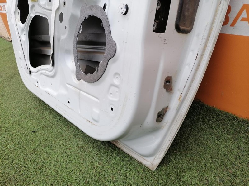 Logan №51 дверь передняя левая деф