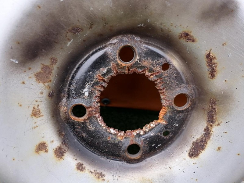 Logan №51 колеса R15 зима не ориг зима к-кт