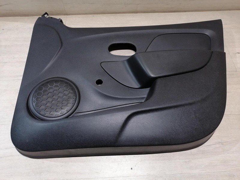 Logan 2 обшивка двери передняя правая мех