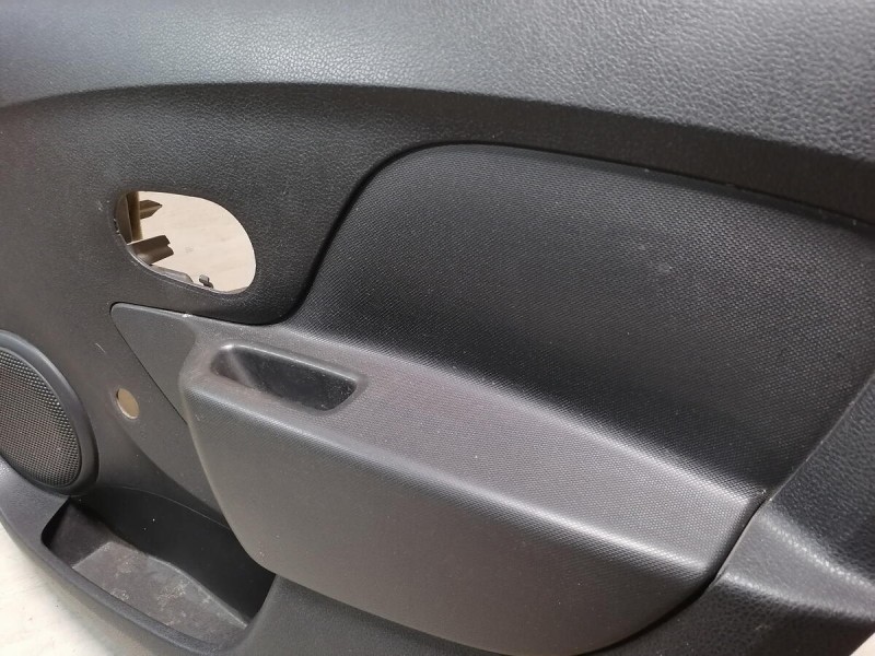 Logan 2 обшивка двери передняя правая мех