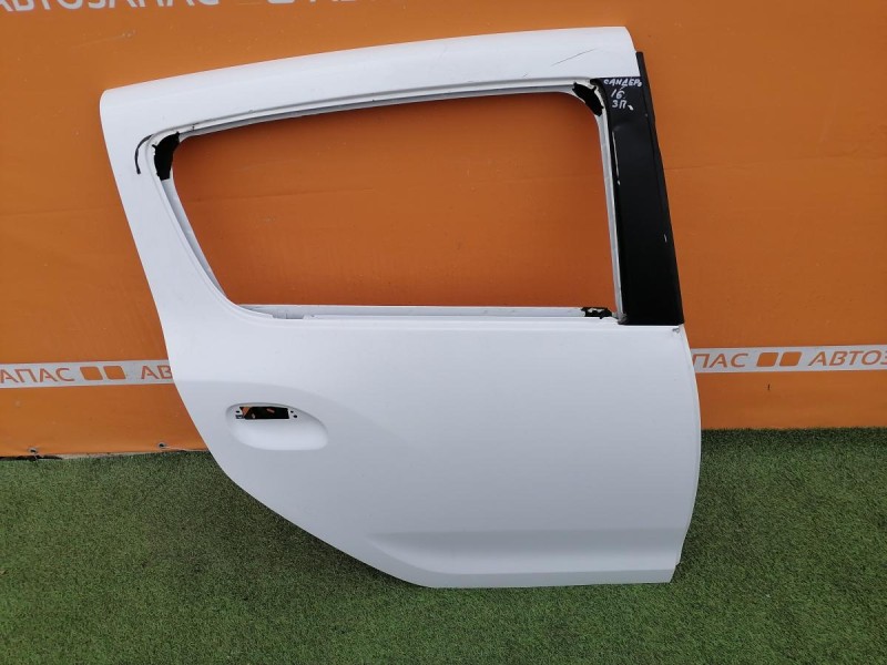 Sandero №16 дверь задняя правая деф