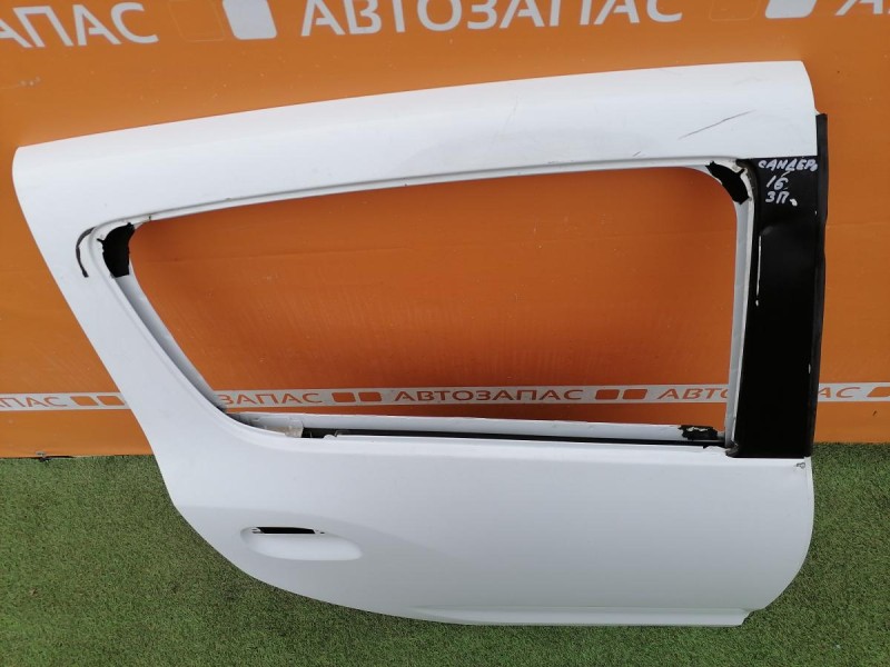 Sandero №16 дверь задняя правая деф