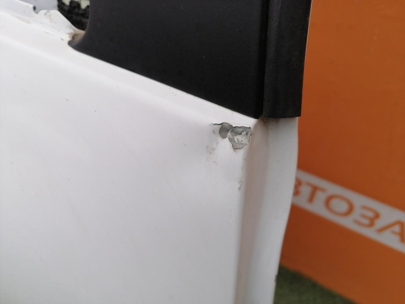 Sandero №16 дверь задняя правая деф