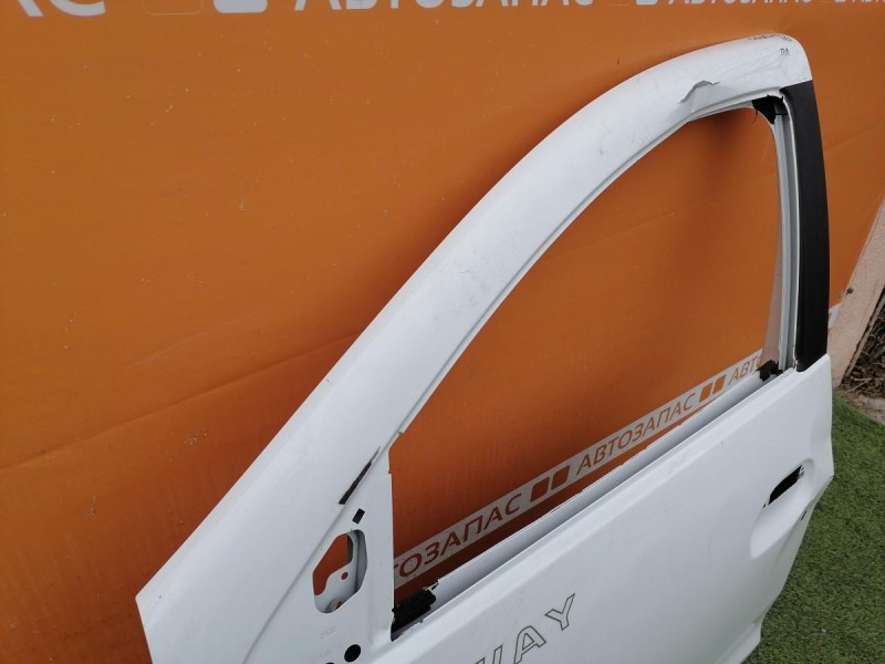 Sandero №16 дверь передняя левая деф