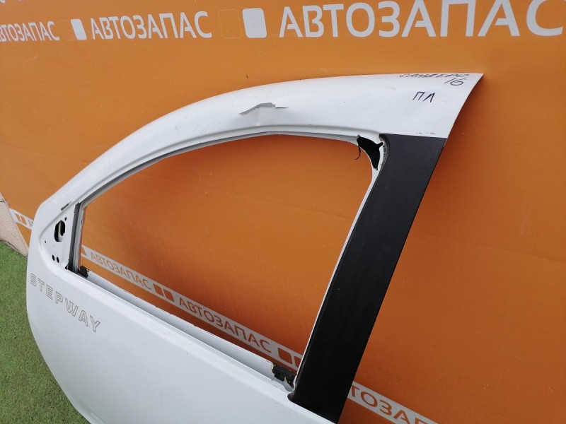 Sandero №16 дверь передняя левая деф