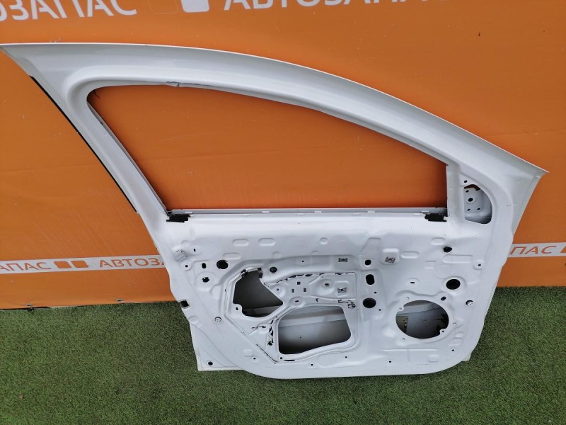 Sandero №16 дверь передняя левая деф