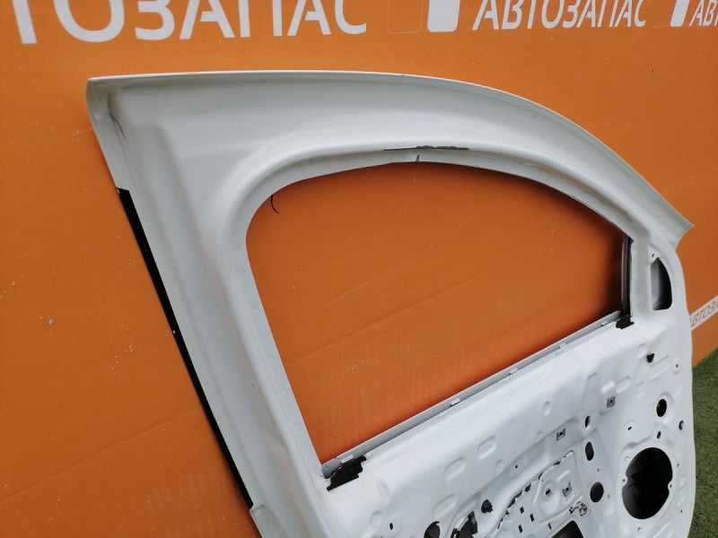 Sandero №16 дверь передняя левая деф