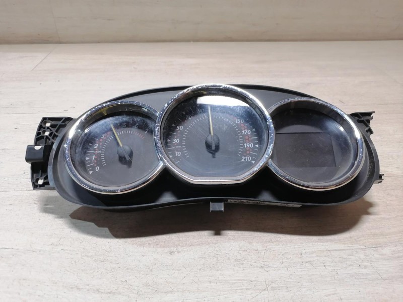 Sandero №16 панель приборов деф рест