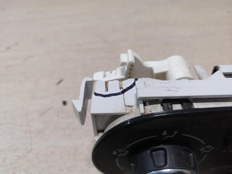 Sandero №16 блок управления кондиционером деф