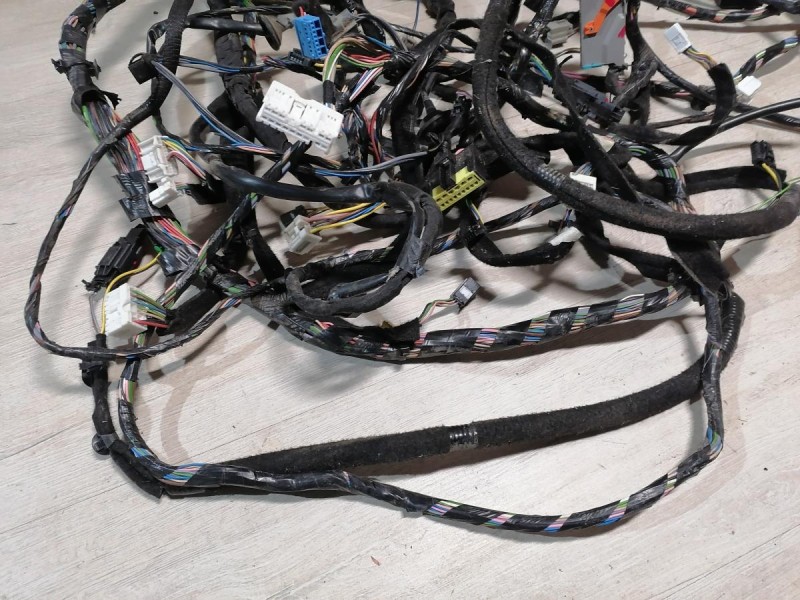 Sandero №16 проводка салона деф на запчасти