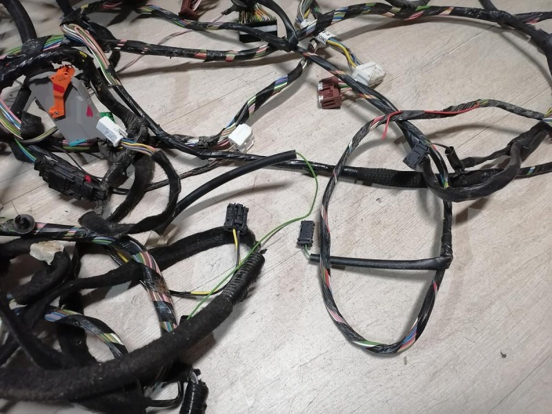 Sandero №16 проводка салона деф на запчасти