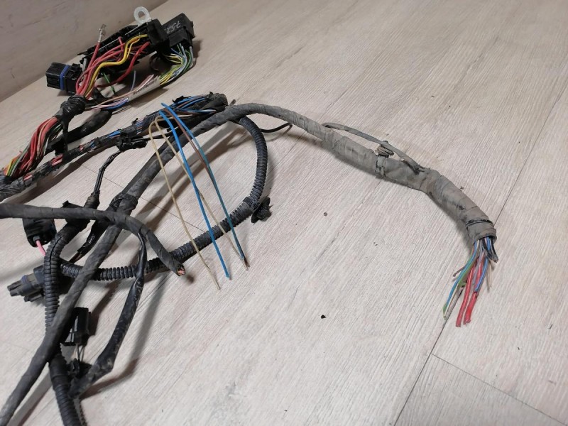 Sandero №16 проводка салона деф на запчасти