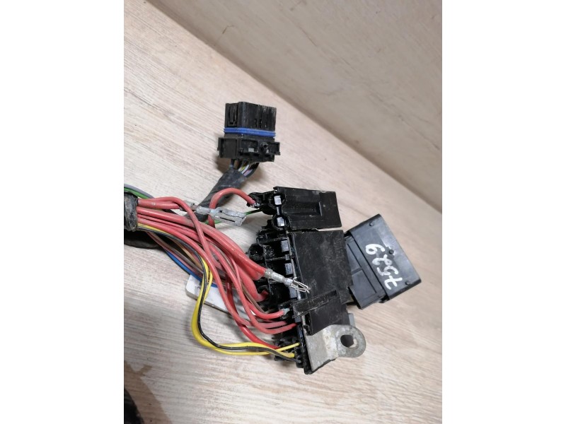 Sandero №16 проводка салона деф на запчасти