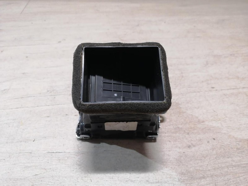 Actyon №2 дефлектор торпедо левый