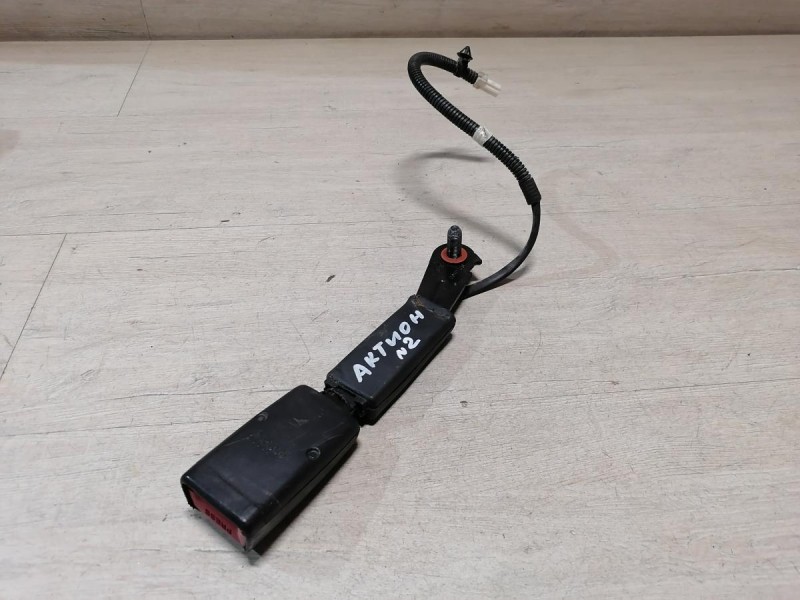 Actyon №2 замок переднего ремня безопасности