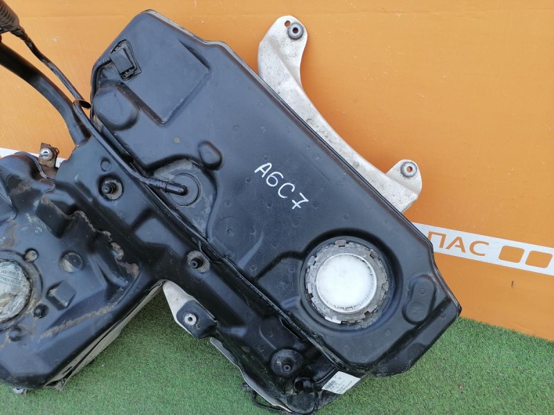 Audi A6 C7 бензобак