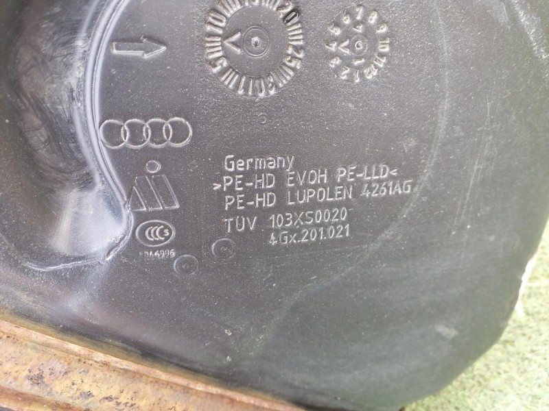 Audi A6 C7 бензобак