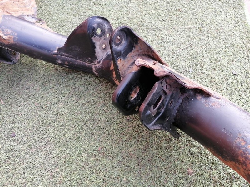 Audi A6 C7 подрамник задний