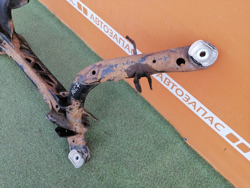 Audi A6 C7 подрамник задний