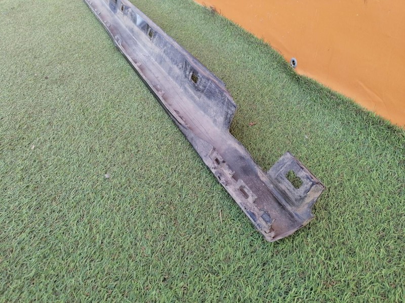 Audi A6 C7 накладка порога правая деф