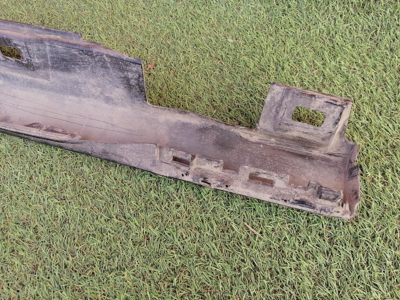 Audi A6 C7 накладка порога правая деф