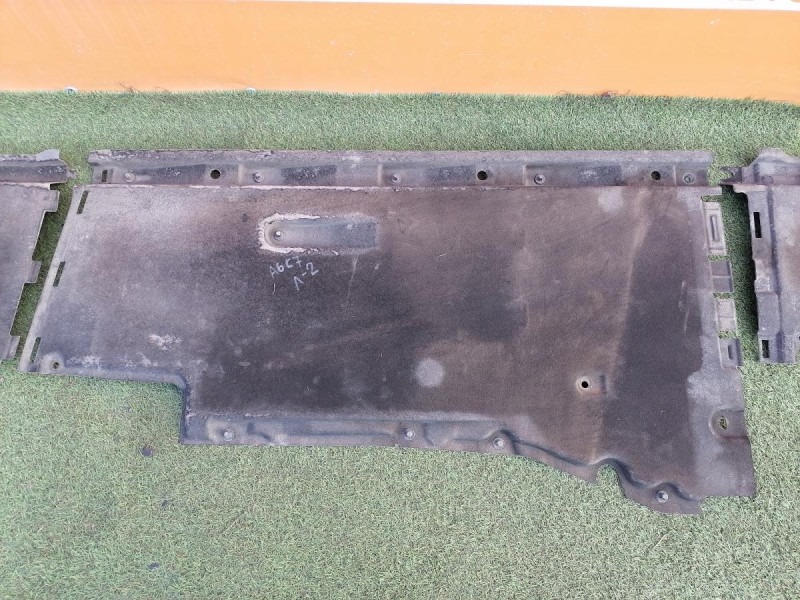 Audi A6 C7 защита днища антигравийная левая к-кт