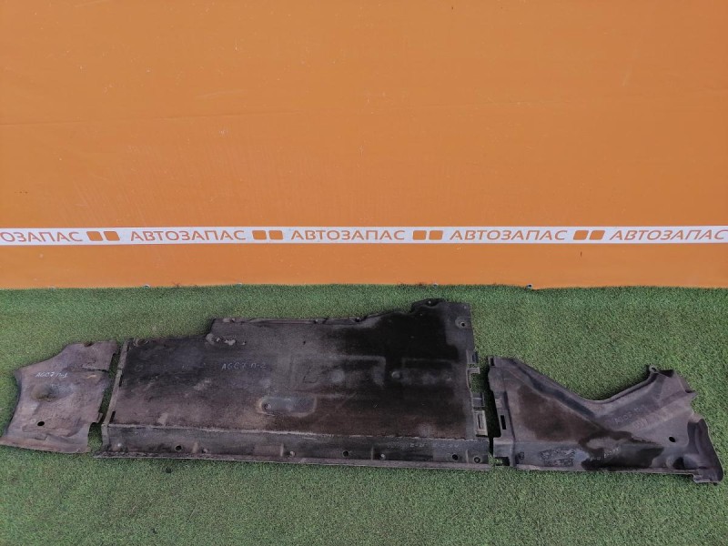 Audi A6 C7 защита днища антигравийная правая к-кт деф