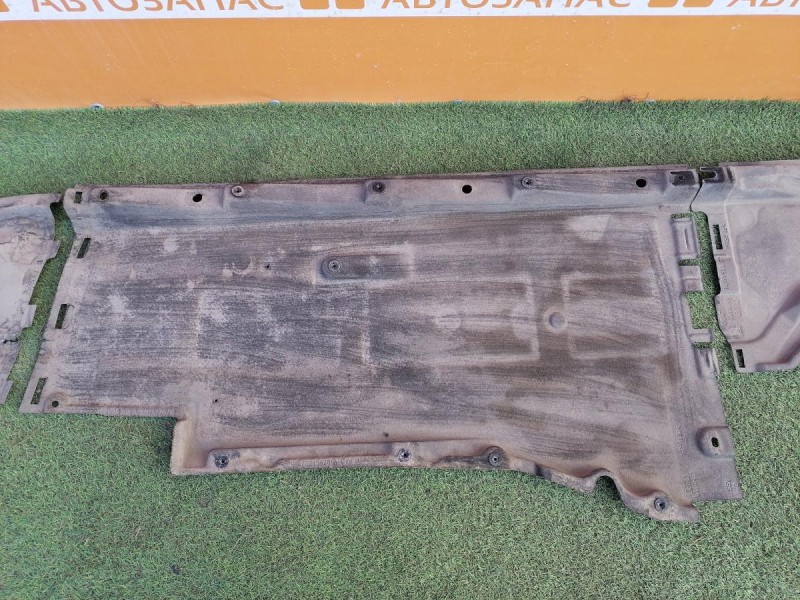 Audi A6 C7 защита днища антигравийная правая к-кт деф