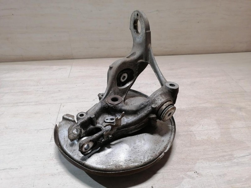 Audi A6 C7 кулак задний левый в сборе