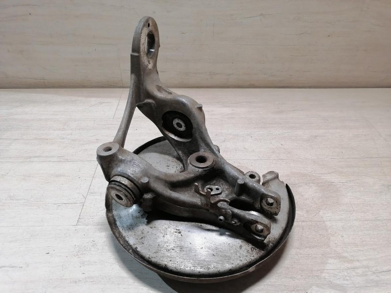 Audi A6 C7 кулак задний правый в сборе