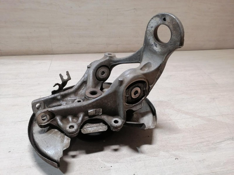 Audi A6 C7 кулак задний правый в сборе