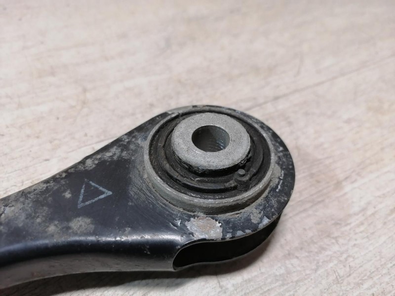 Audi A6 C7 рычаг задний косточка