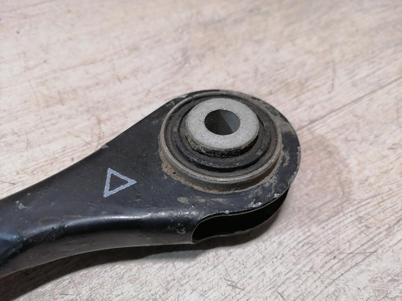 Audi A6 C7 рычаг задний косточка