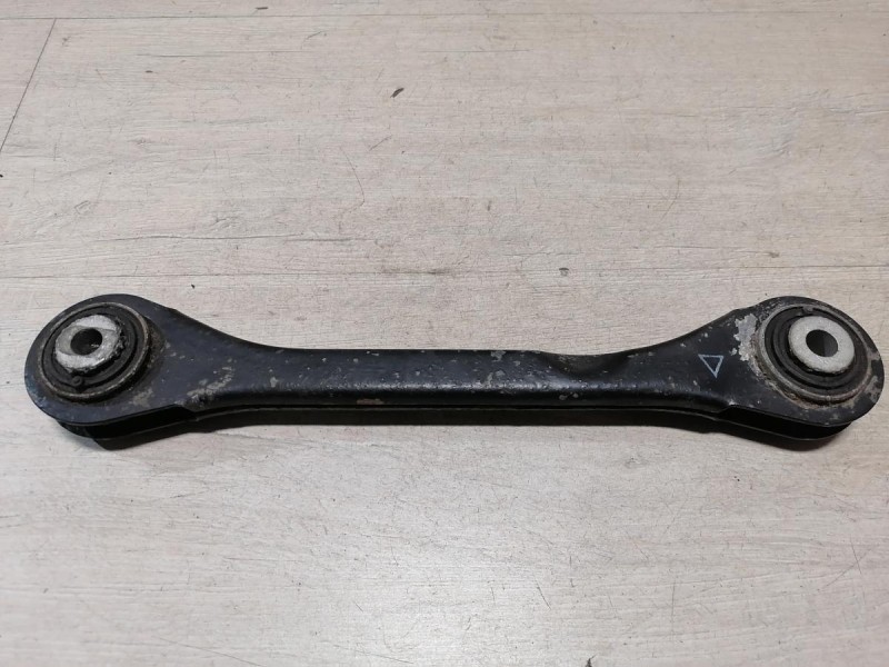 Audi A6 C7 рычаг задний косточка