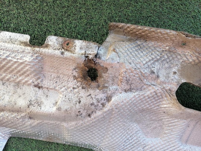 Audi A6 C7 тепловой экран глушителя 4g0803979j деф