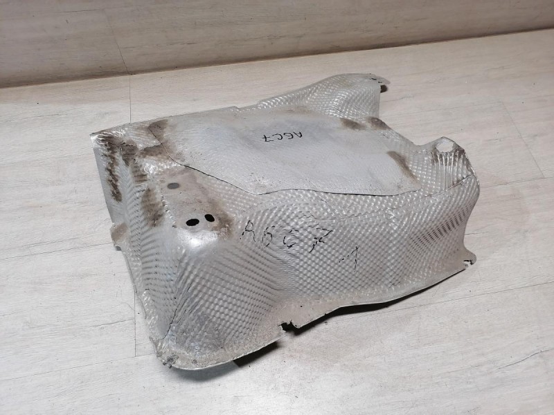 Audi A6 C7 тепловой экран глушителя 4g0804173 деф