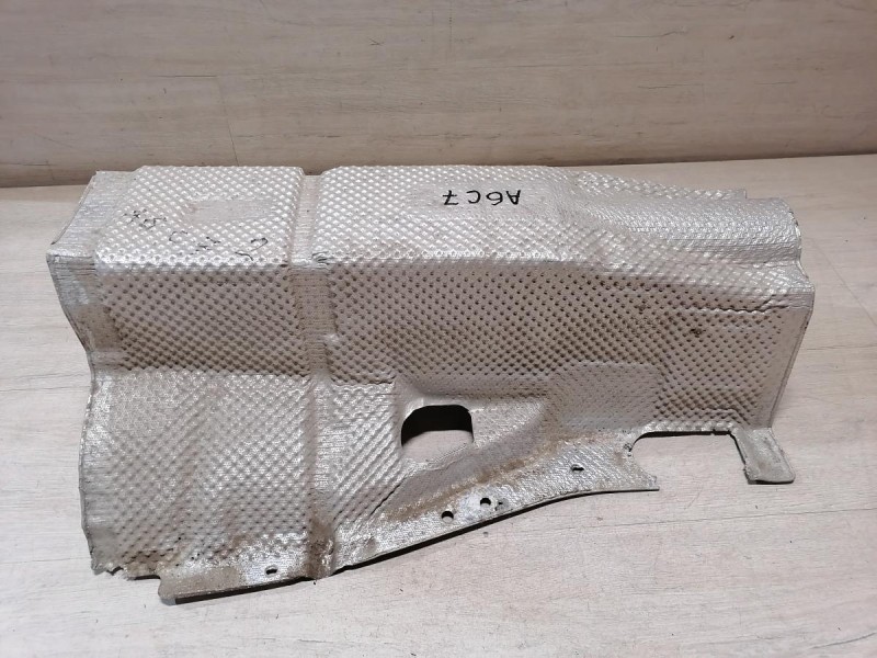 Audi A6 C7 тепловой экран глушителя 4g0804160 деф