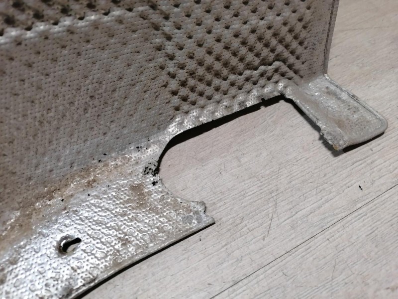 Audi A6 C7 тепловой экран глушителя 4g0804160 деф