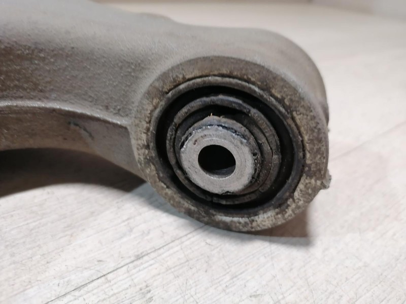 Audi A6 C7 рычаг задний нижний левый