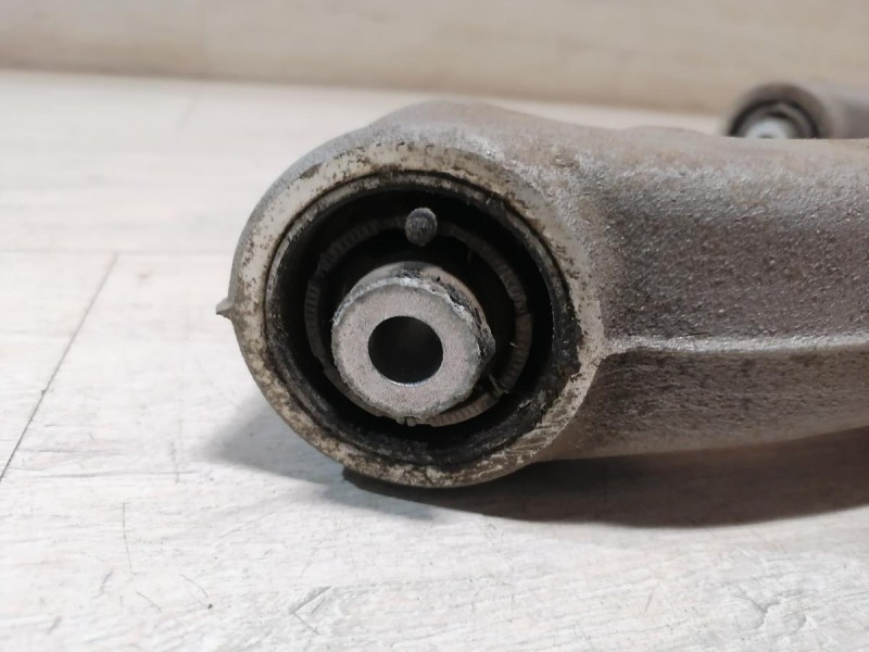 Audi A6 C7 рычаг задний нижний правый