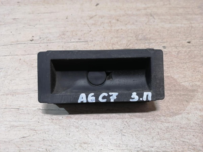 Audi A6 C7 поддомкратник задний правый