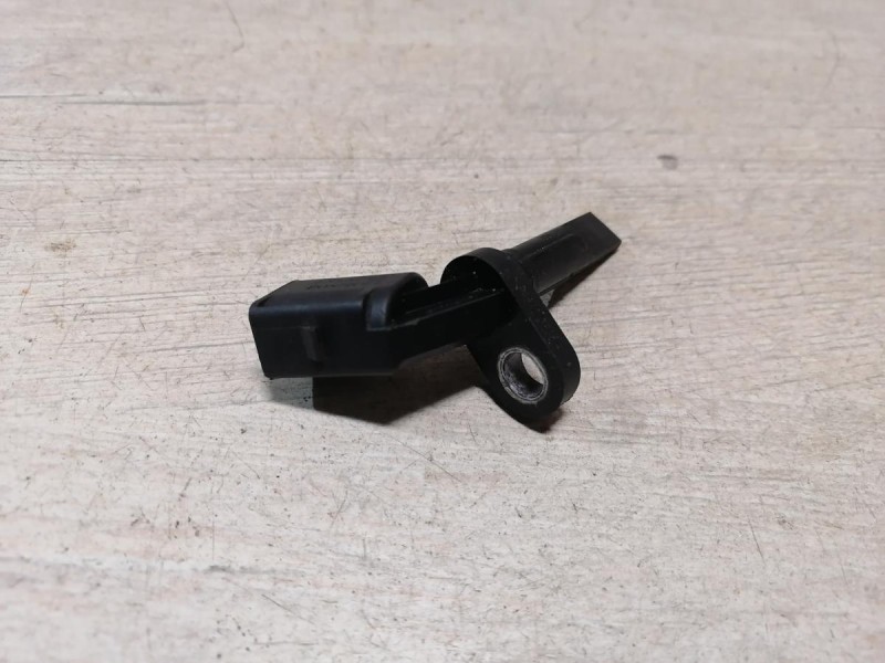 Audi A6 C7 датчик абс задний правый