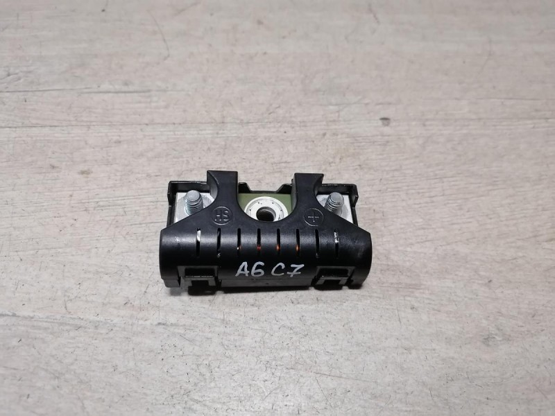 Audi A6 C7 усилитель антенны фильтр подавления помех