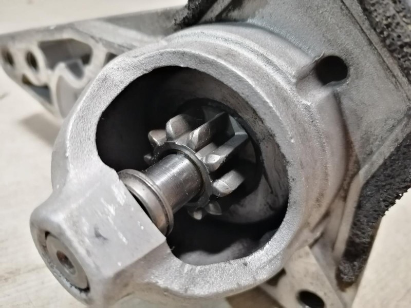 Sandero №18 стартер 16кл H4M